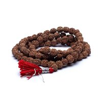 Mala Rudraksha 108 Perlen mit roter Quaste -- 1 cm