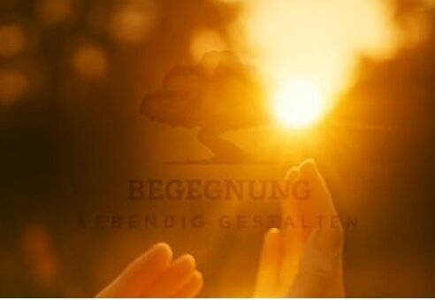 Opalit Anhänger mit Lederband Heilstein für Harmonie & innere Ruhe handgefertigt